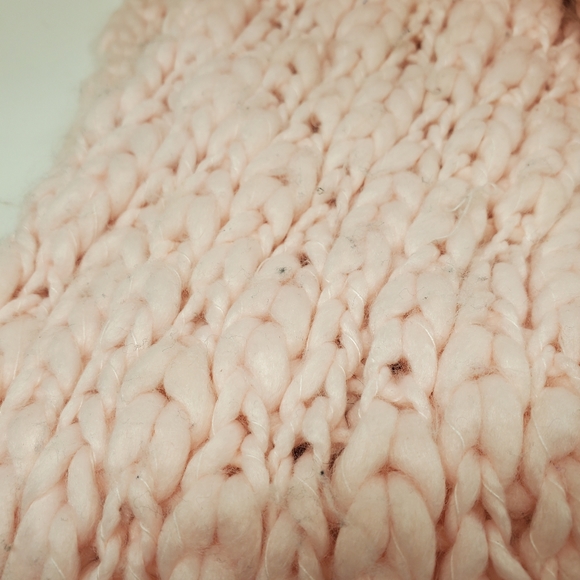 New York & Company Large Pink Chunky Scarf - Picture 8 of 12